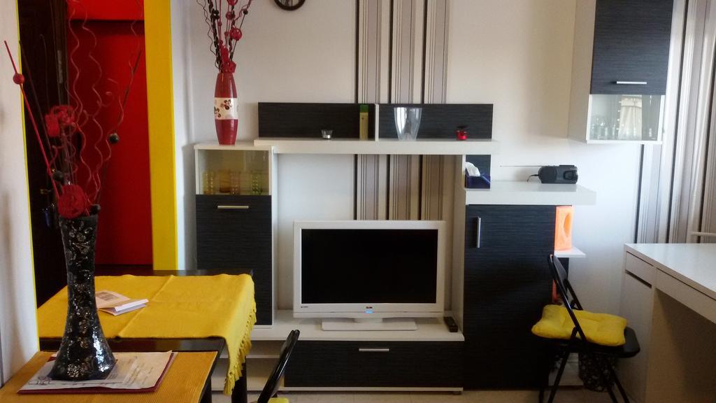 Apartment Your Second Home Суботица Екстериор снимка